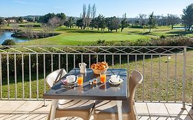 Residhotel Golf Grand Avignon